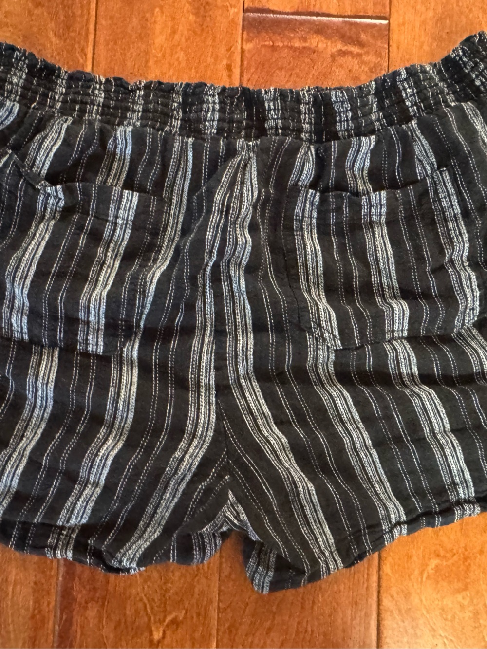 Briggs New York Black and White Striped Women’s Shorts